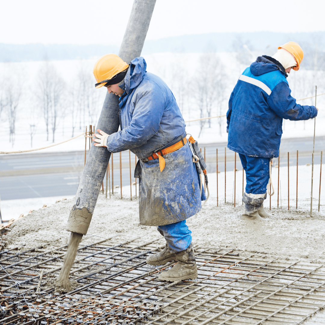 در حال بتن ریزی استاندارد در شیراز